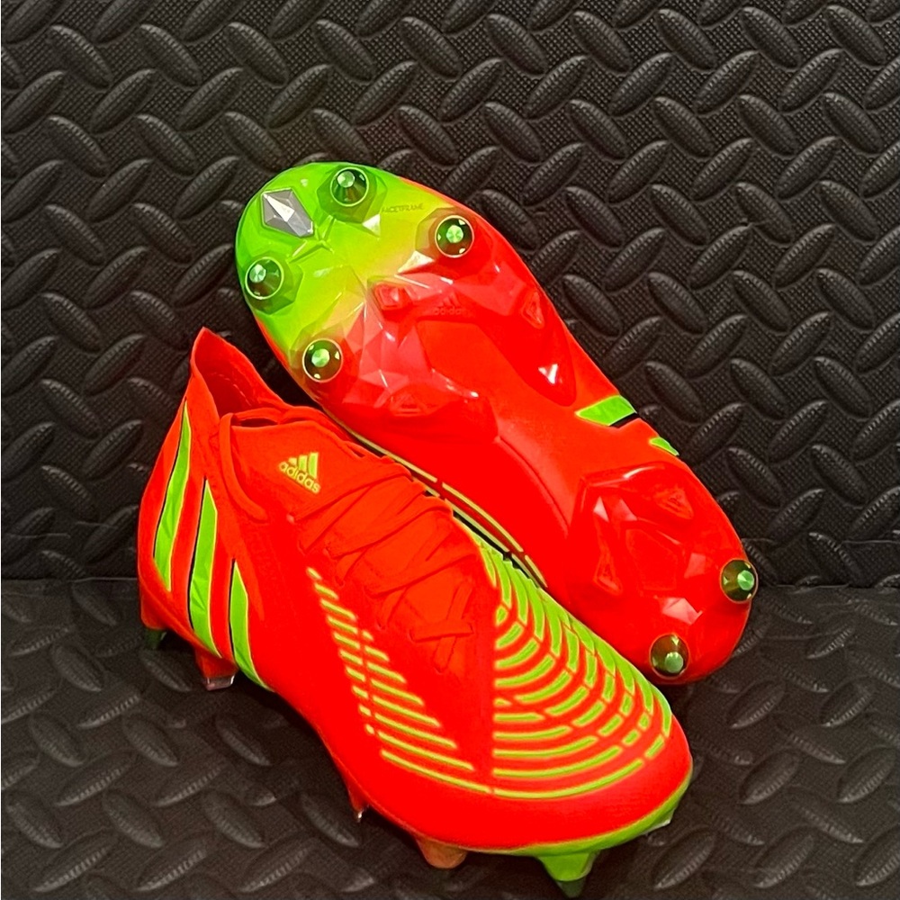 Adidas Athletic Soccer Cleats Red Mens Size 4 Womens Size 5‎